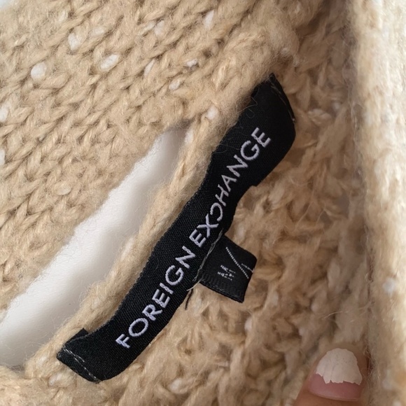 Foreign Exchange Tan Beige Chunky Knit Oversized Sweater Size M/L - Picture 3 of 4